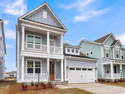 Photo 1 of 25 : 710 Maynard Lane