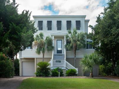 Photo 1 of 25 : 3002 Palmetto Boulevard, #6