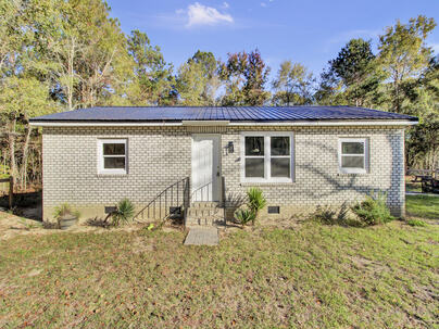 Photo 1 of 21 : 1243 Pineville Circle