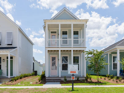 Photo 1 of 25 : 323 Trailmore Lane