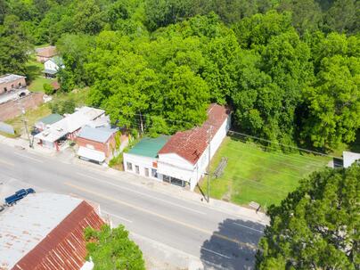 Photo 1 of 25 : 242 Porcher Avenue
