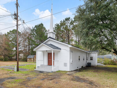 Photo 1 of 25 : Home on Bennett Charles Road