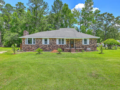Photo 1 of 25 : 1186 French Santee Road