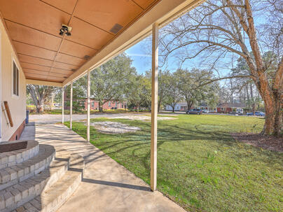 Photo 1 of 25 : 106 Mayrant Street