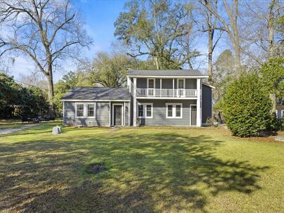 Photo 1 of 25 : 623 Live Oak Avenue