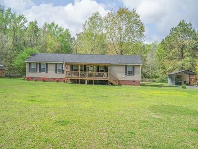 Photo 1 of 25 : 8072 Bing Hill Road Road