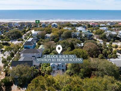 Photo 1 of 25 : 4006 Hartnett Boulevard