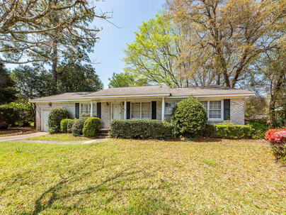 Photo 1 of 25 : 783 Dills Bluff Road