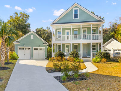 Photo 1 of 25 : 1213 Captain Rivers Drive