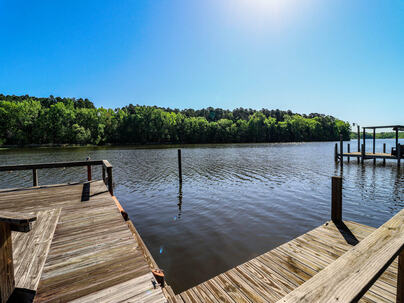 Photo 1 of 25 : 1112 Gin Pond Drive