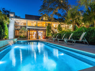 Photo 1 of 25 : 2629 Goldbug Avenue