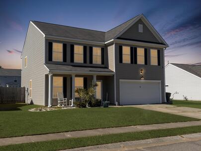 Photo 1 of 25 : 243 Donatella Drive