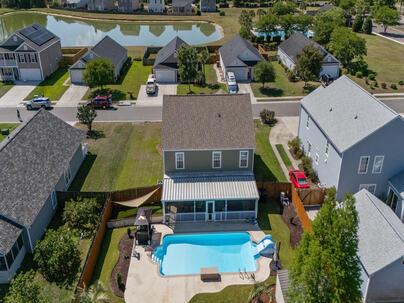 Photo 1 of 25 : 1097 Briar Rose Lane