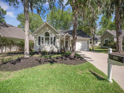 Photo 1 of 25 : 9146 Spring Branch Court