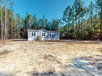Photo 1 of 25 : 1576 Pine Grove Rd