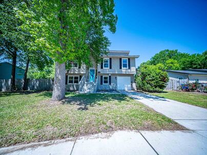 Photo 1 of 25 : 2920 Newport Place