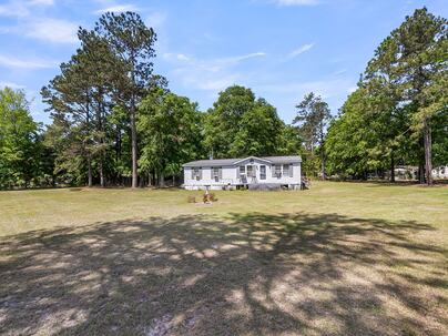 Photo 1 of 25 : 206 Mookees Lane