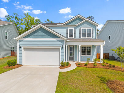 Photo 1 of 25 : 208 Cherry Grove Drive