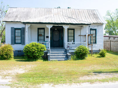Photo 1 of 25 : 281 Bridge Street
