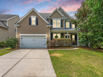 Photo 1 of 25 : 3025 Buckeley Circle