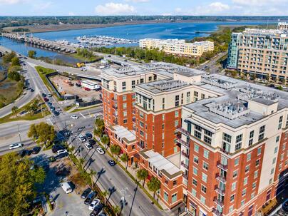 Photo 1 of 21 : 150 Bee Street, #507