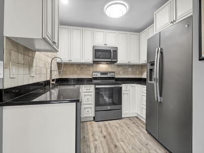 Photo 1 of 25 : 7911 Windfern Court, #1502