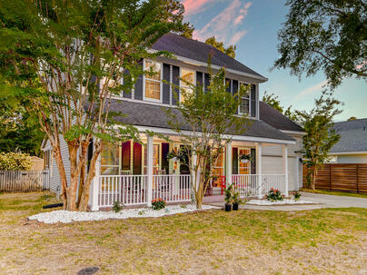 Photo 1 of 25 : 3298 Heathland Way