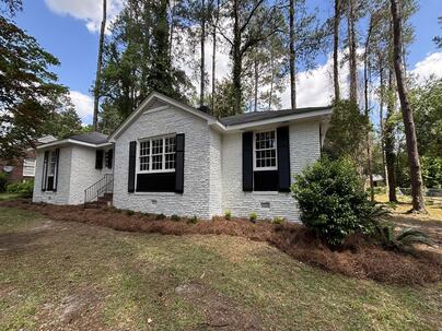 Photo 1 of 20 : 309 Perryclear Street