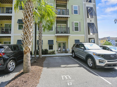 Photo 1 of 25 : 7101 Bowen Corner Avenue