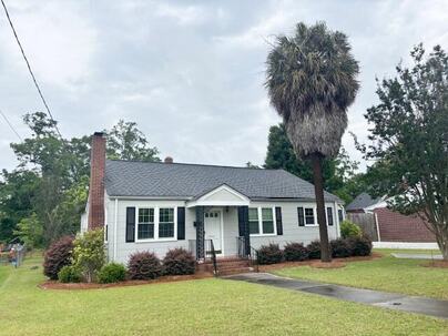Photo 1 of 25 : 1951 Carolina Avenue