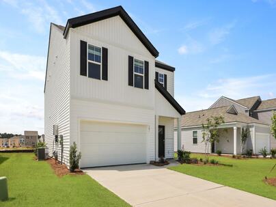 Photo 1 of 25 : 301 Watersglen Drive