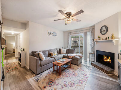 Photo 1 of 20 : 1402 Camp Road, #9g