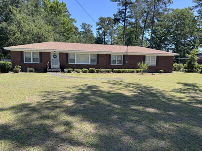 Photo 1 of 25 : 686 Pine Street