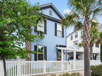 Photo 1 of 25 : 8604 Bowen Corner Avenue