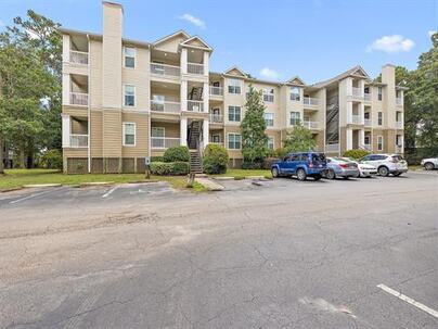 Photo 1 of 12 : 700 Daniel Ellis Drive, #11302