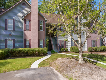 Photo 1 of 22 : 7945 Parklane Court, #C