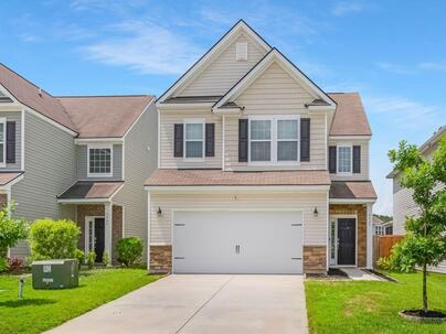 Photo 1 of 25 : 9923 Honeylocust Lane