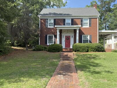 Photo 1 of 25 : 1882 Broughton Street