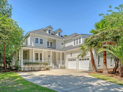 Photo 1 of 25 : 2701 Fountainhead Way