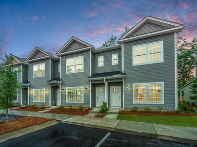 Photo 1 of 25 : 804 Twin Rivers Drive