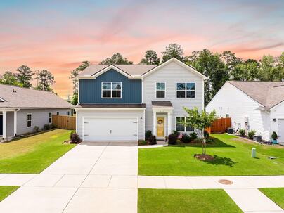 Photo 1 of 25 : 141 Pine Crest View Drive