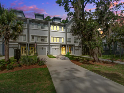 Photo 1 of 25 : 4067 Rhett Avenue