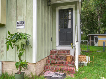 Photo 1 of 25 : 2702 Decatur Street