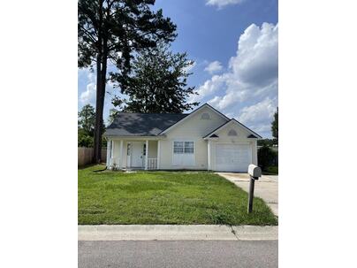 Photo 1 of 25 : 419 Courtland Drive