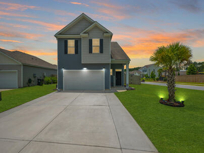 Photo 1 of 25 : 118 Lagoona Drive