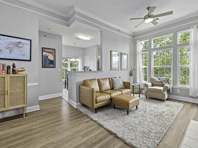 Photo 1 of 24 : 1735 Telfair Way