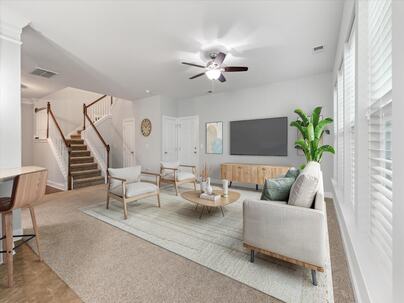 Photo 1 of 25 : 705 Quintan Street