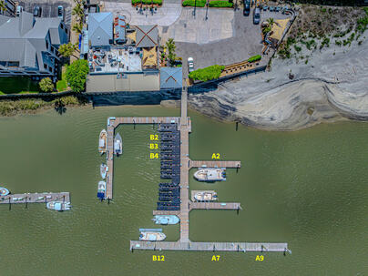 Photo 1 of 13 : 101 Palm Boulevard, #B3