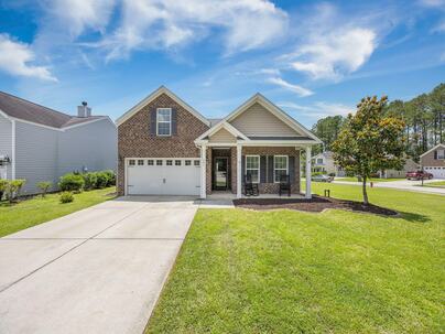 Photo 1 of 25 : 201 Maywood Drive