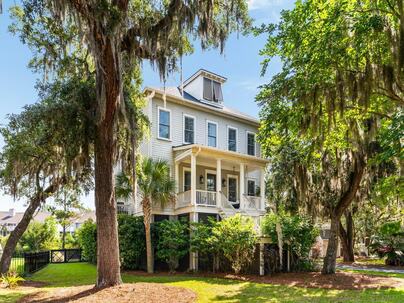 Photo 1 of 25 : 1878 Headquarters Plantation Drive